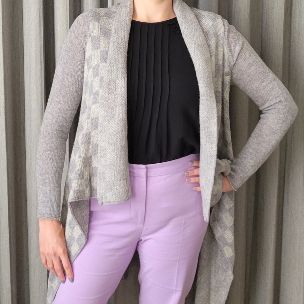 Monoreno Grey-White Checkered Asymmetrical Open Cardigan